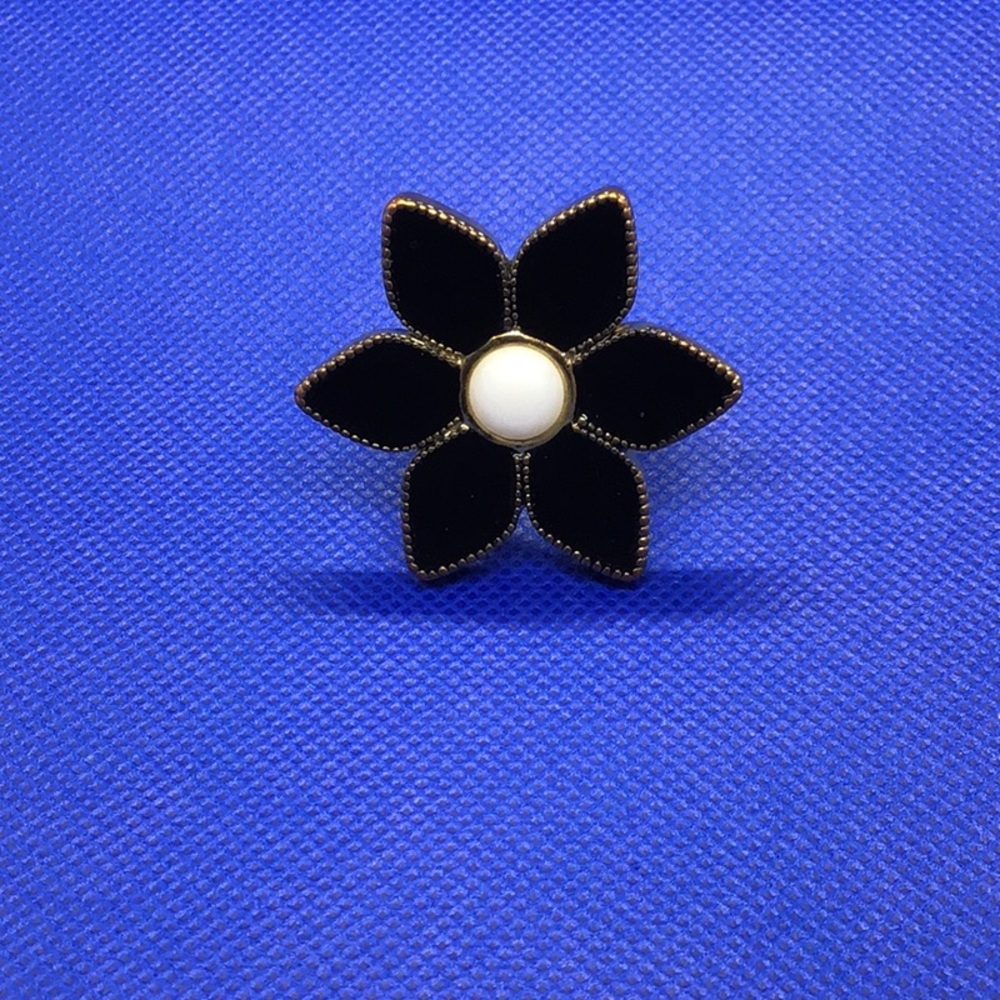 Betsey Johnson ring